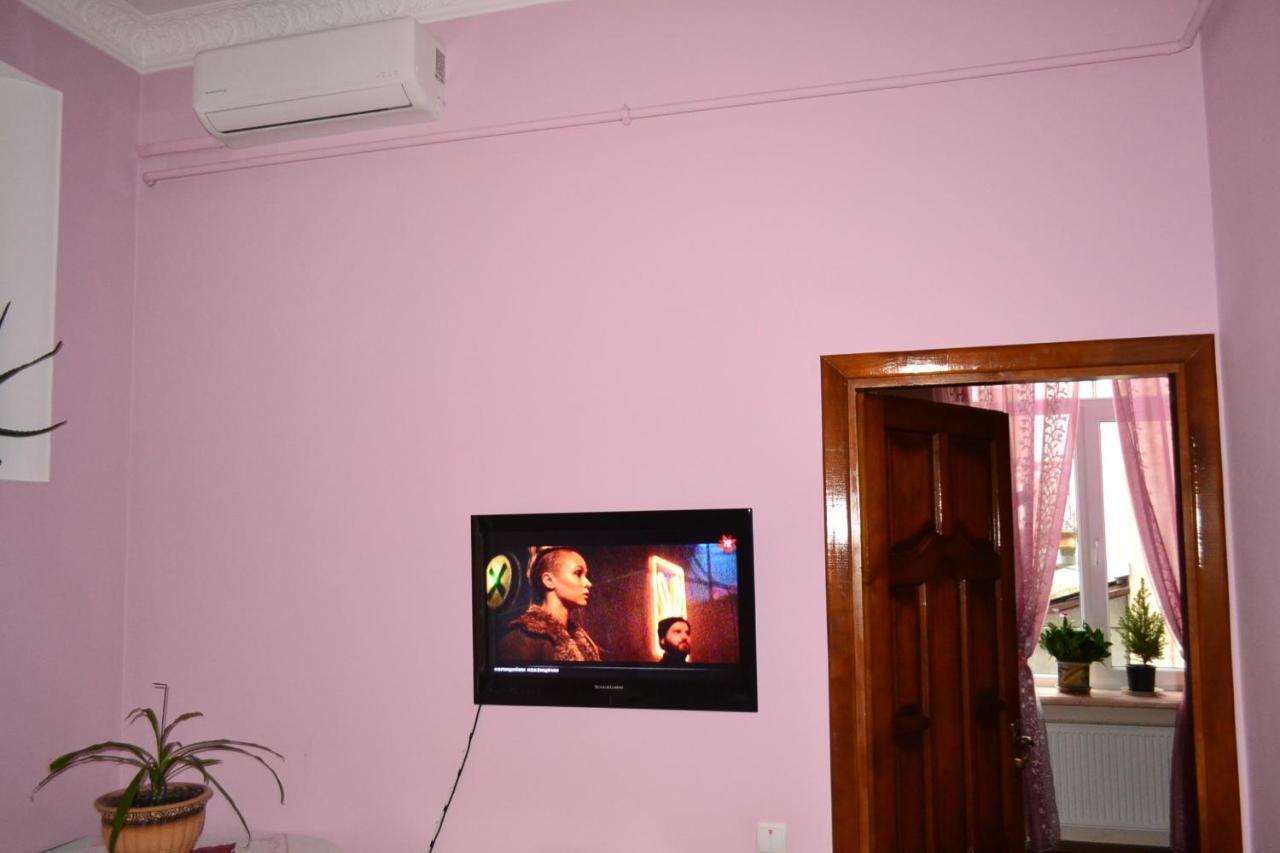 Apartment on Shevchenka Boulevard Ternopil Buitenkant foto