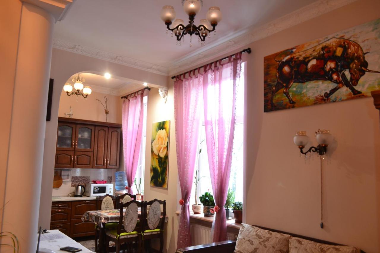 Apartment on Shevchenka Boulevard Ternopil Buitenkant foto