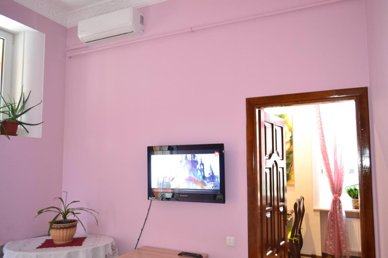 Apartment on Shevchenka Boulevard Ternopil Buitenkant foto